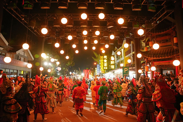 “大美阿壩·幸福羌年”2025羌年慶祝系列活動 | 鷹皇科技賦能夜游場景打造+成果展