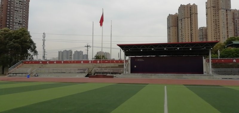 深入了解、設(shè)計(jì)更合理：學(xué)校風(fēng)雨操場舞臺燈光音響概述